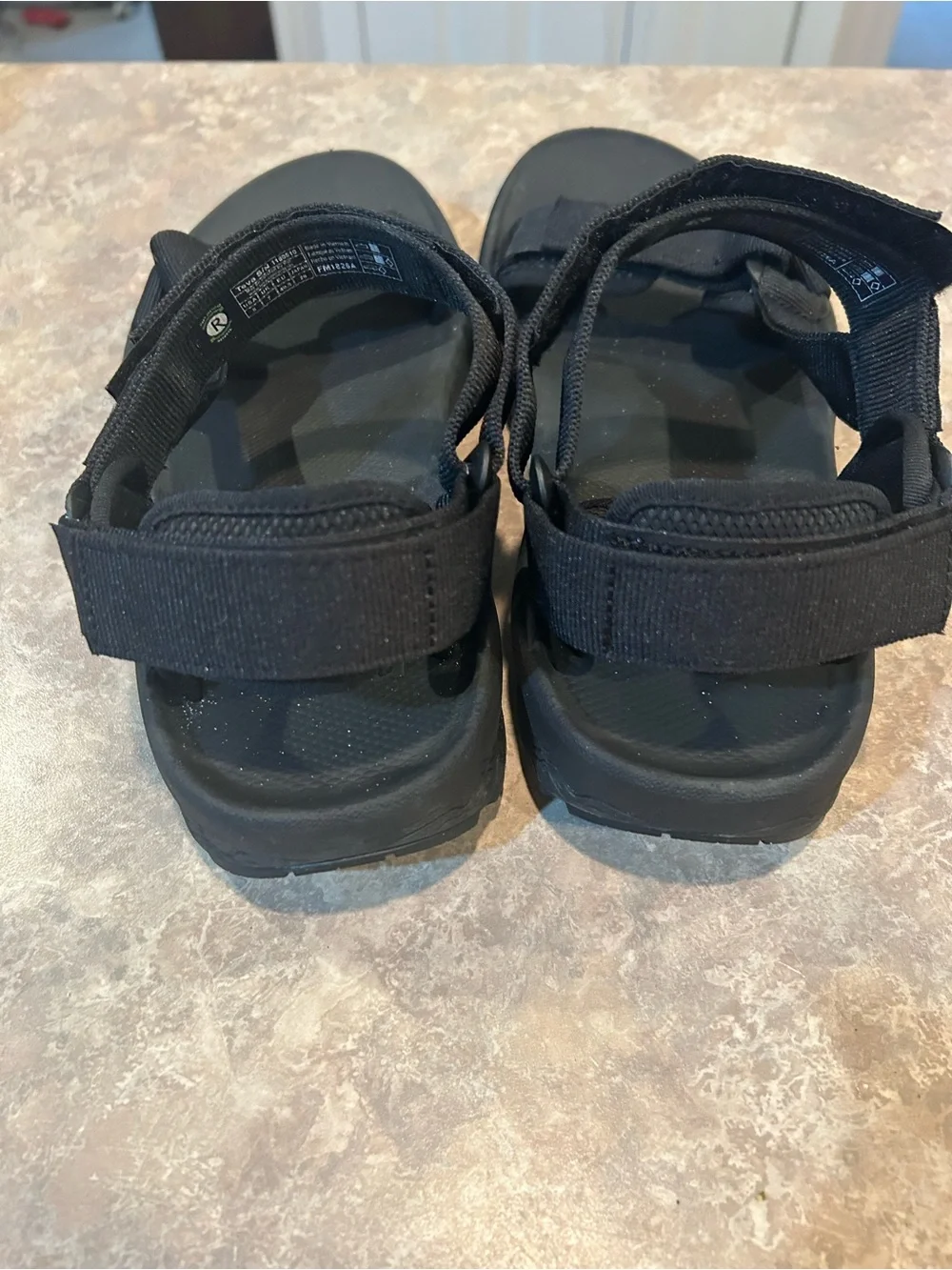 Teva Mens Size 8 Black Hydratek Performance Water Sandals